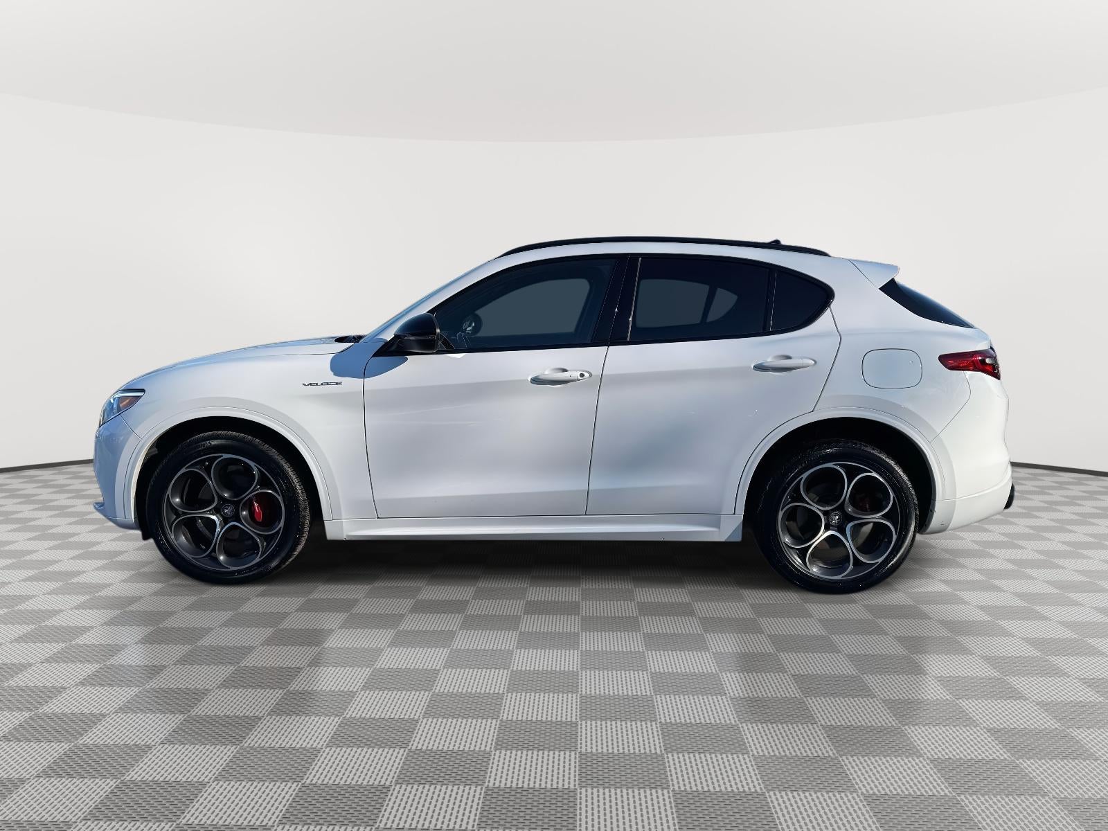 2023 Alfa Romeo Stelvio Veloce AWD