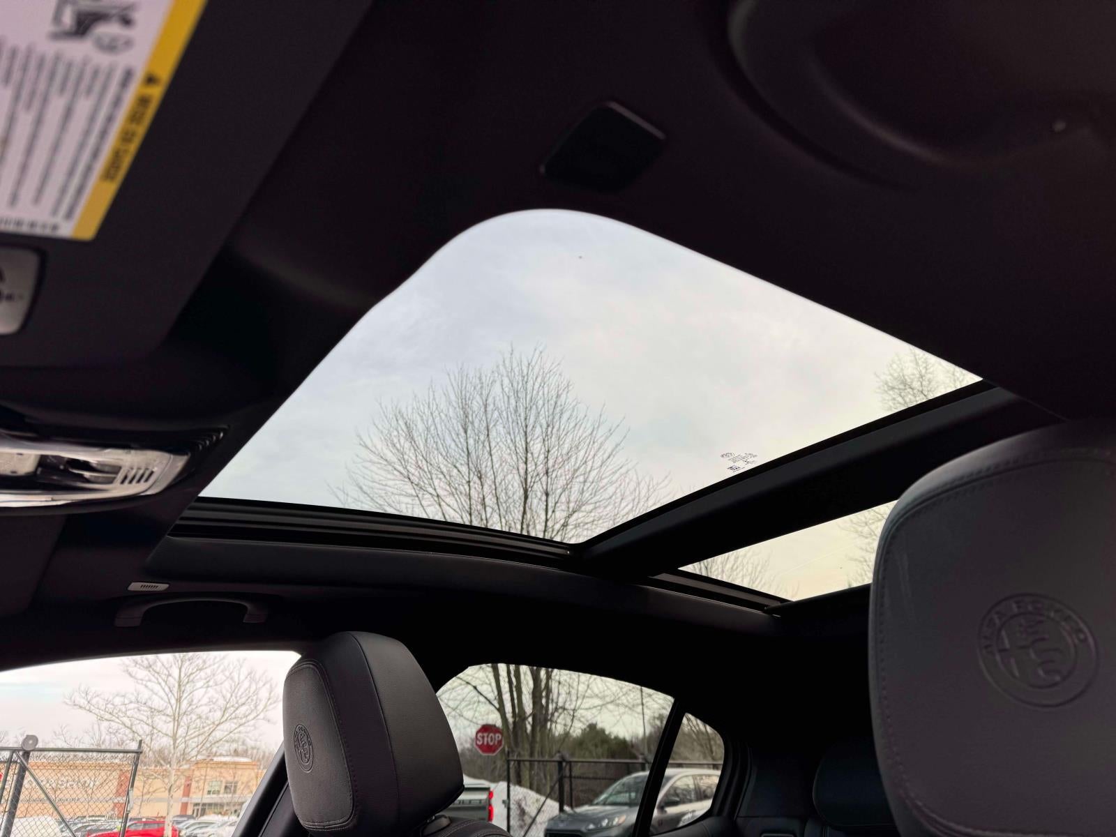 2023 Alfa Romeo Stelvio Veloce AWD